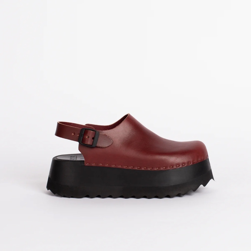 Bryr chonk clogs